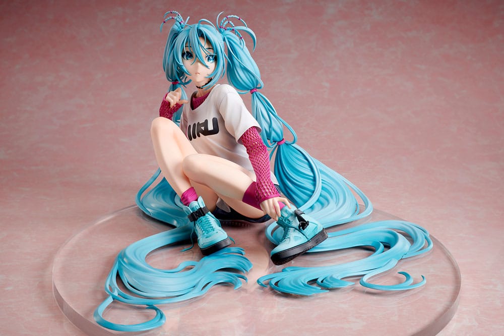Hatsune Miku statuette 1/4 Yoneyama Mai The Latest Street Style "Cute" 17 cm