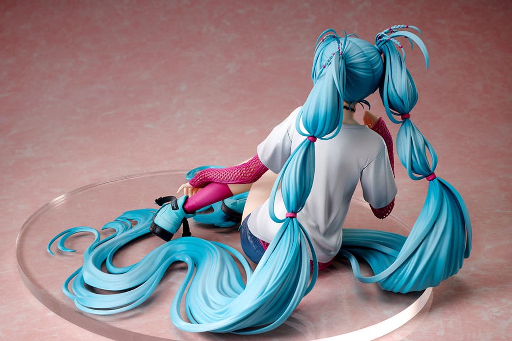 Hatsune Miku statuette 1/4 Yoneyama Mai The Latest Street Style "Cute" 17 cm