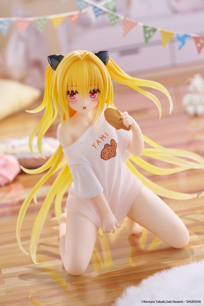 To Love-Ru Darkness statuette PVC Desktop Cute Figure Golden Darkness Roomwear Ver. 13 cm