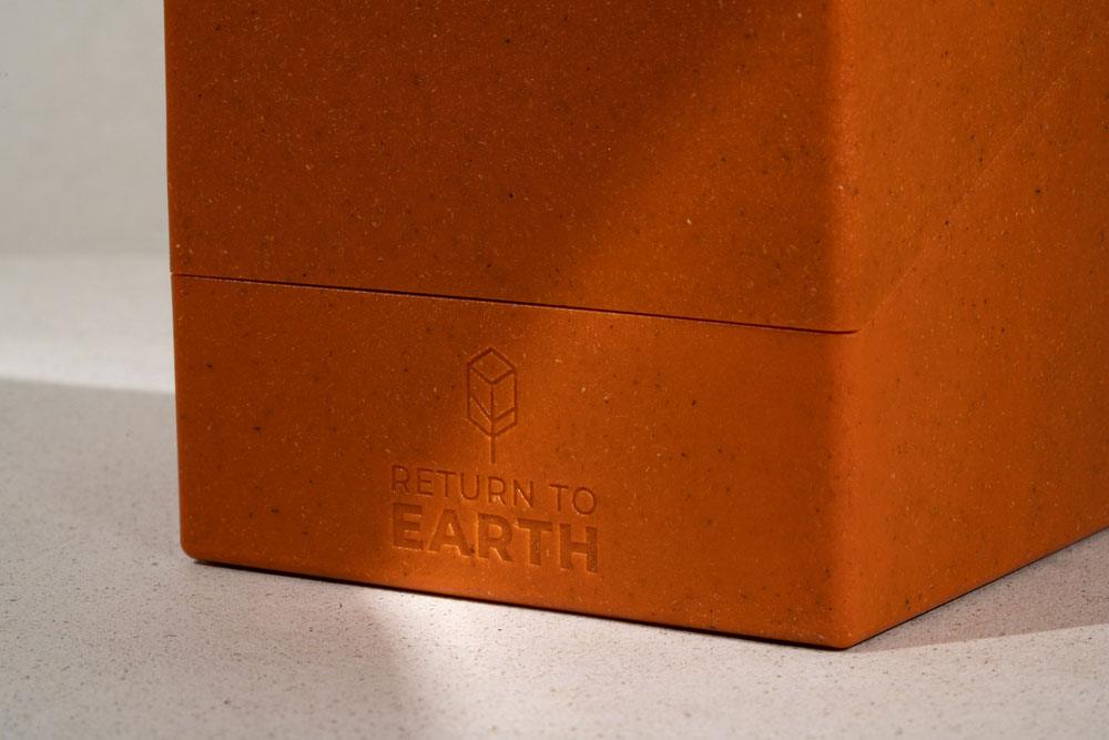 Ultimate Guard Return To Earth Boulder Deck Case 100+ taille standard Orange