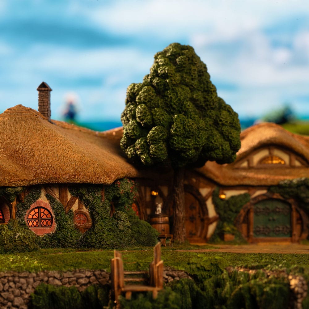 Le Seigneur des Anneaux statuette The Green Dragon Inn