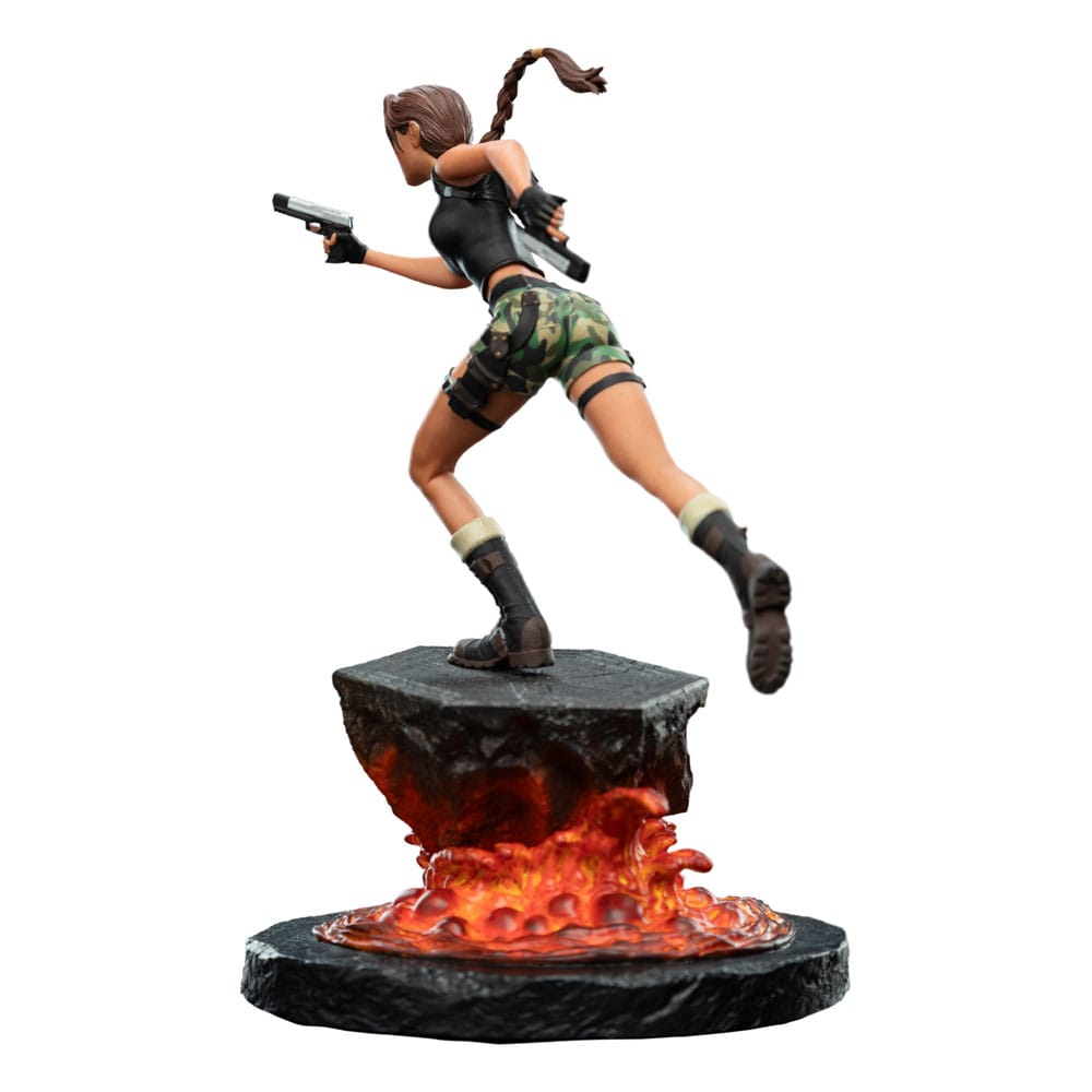 Tomb Raider statuette Lara Croft: The Sanctuary of Flame 18 cm