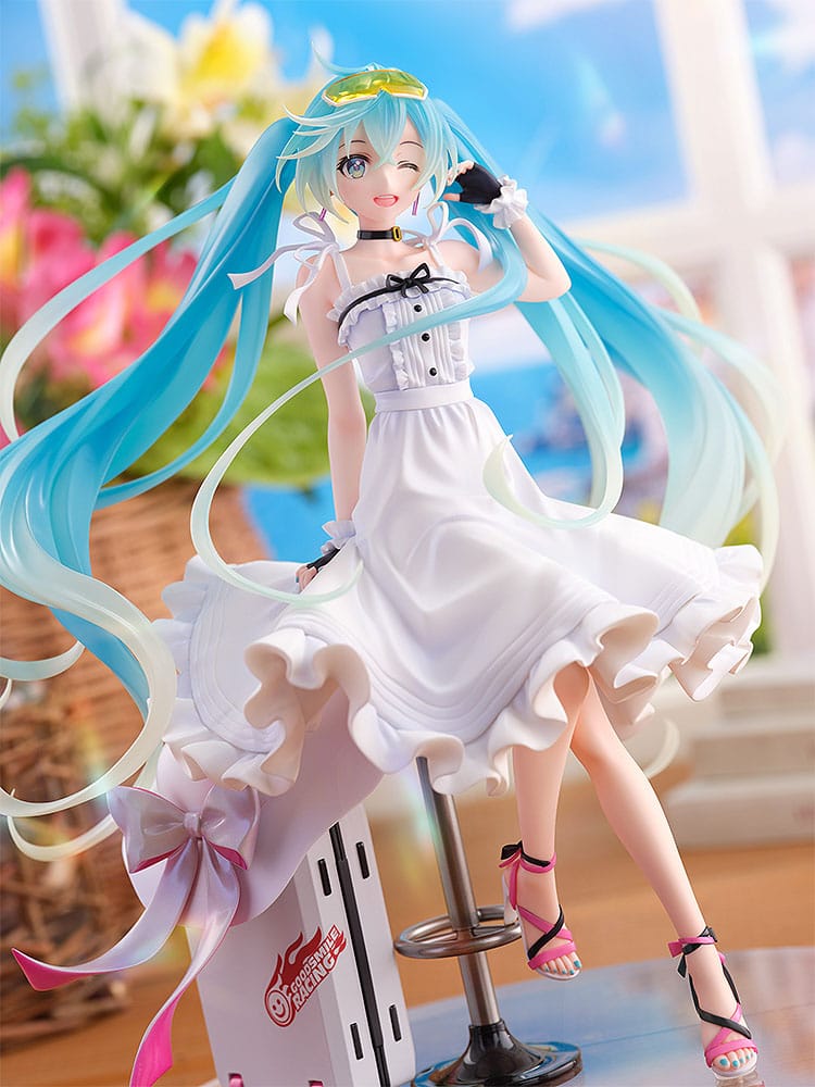 Hatsune Miku GT Project Original PVC 1/7 Vacation Style Ver. 24 cm