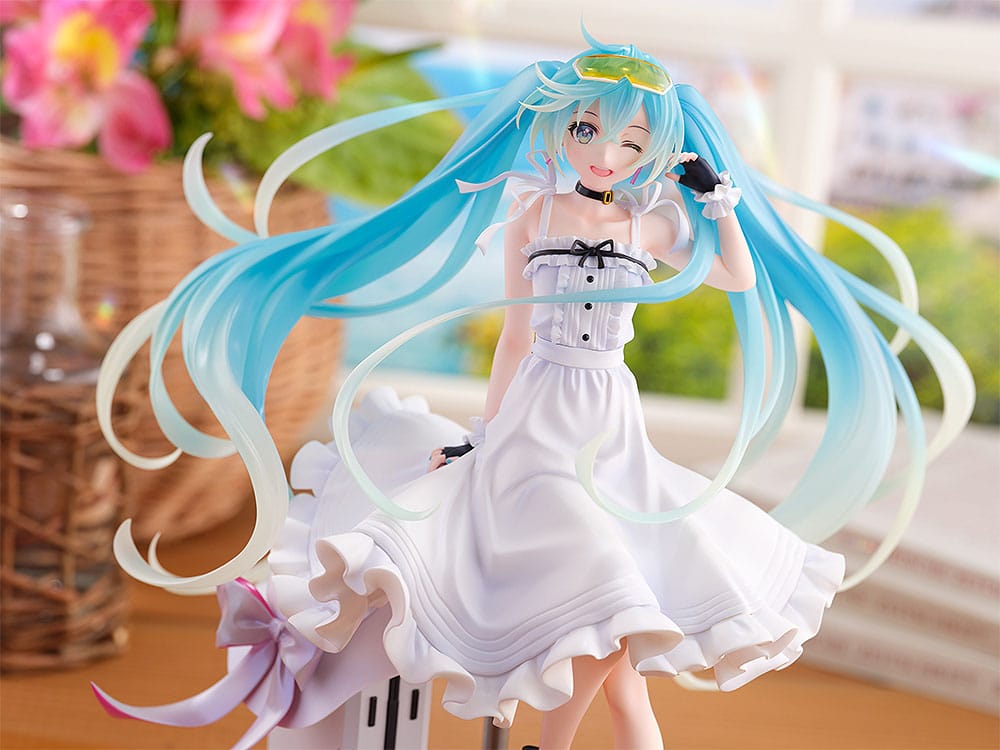 Hatsune Miku GT Project Original PVC 1/7 Vacation Style Ver. 24 cm